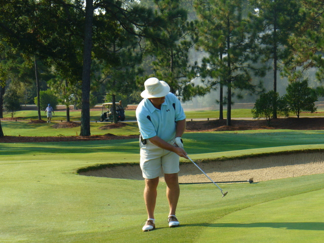 2007/09(Sept)/02(Pinehurst-Rossie-Camera)/640x480_2006-09-27 15-48-43.JPG